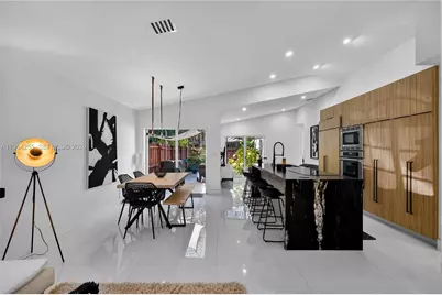 160 SW 206th Ave, Pembroke Pines, FL 33029 - Photo 9