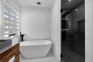 160 SW 206th Ave, Pembroke Pines, FL 33029 - Photo 21