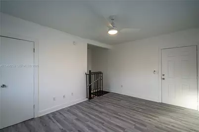 7315 Carlyle Ave #6, Miami Beach, FL 33141 - Photo 9