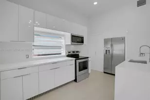 1820 SW 25th Ave, Miami, FL 33145 - Photo 9