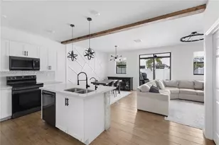 3419 W 105th Pl, Hialeah, FL 33018 - Photo 9