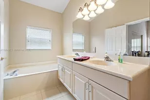 600 NW Treves Ct, Port Saint Lucie, FL 34986 - Photo 17