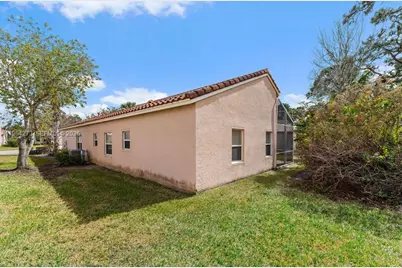 600 NW Treves Ct, Port Saint Lucie, FL 34986 - Photo 7