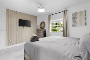 315 NW 106th St, Miami, FL 33150 - Photo 7