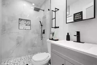 315 NW 106th St, Miami, FL 33150 - Photo 9