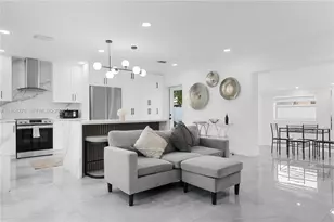 315 NW 106th St, Miami, FL 33150 - Photo 3