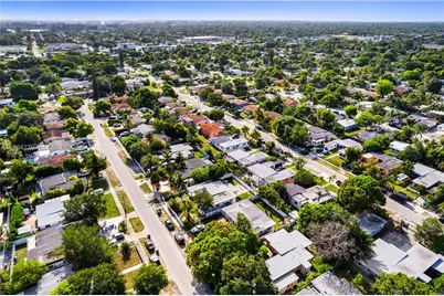 315 NW 106th St, Miami, FL 33150 - Photo 31