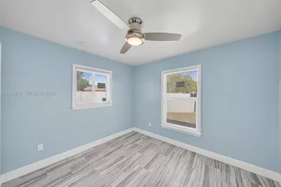 15 Willow St, Lehigh Acres, FL 33974 - Photo 15