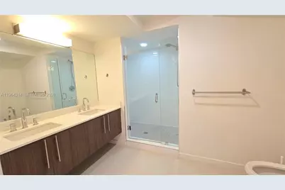 7825 NW 107th Ave #318, Doral, FL 33178 - Photo 17