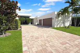 16640 Sunset Way, Weston, FL 33326 - Photo 1