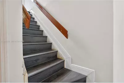 8670 NW 6th Ln #4-109, Miami, FL 33126 - Photo 9