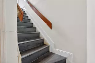 8670 NW 6th Ln, Miami, FL 33126 - Photo 9