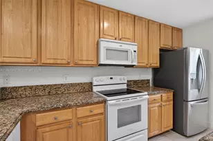 630 SW 1st Dr, Pompano Beach, FL 33060 - Photo 15