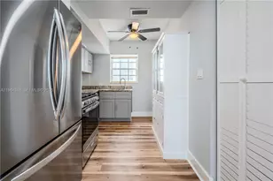 2383 Flamingo Dr, Miami Beach, FL 33140 - Photo 15