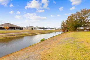 560 SW Carter Ave, Port Saint Lucie, FL 34983 - Photo 33