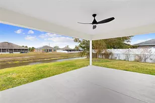 560 SW Carter Ave, Port Saint Lucie, FL 34983 - Photo 29