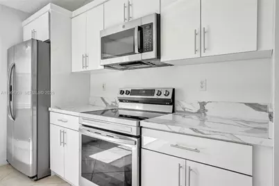 2421 SW 103rd Way, Miramar, FL 33025 - Photo 3