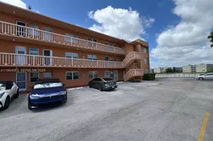 1591 NE Miami Gardens Dr, Miami, FL 33179 - Photo 21