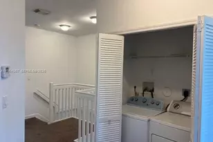 10762 NW 80th Ln, Doral, FL 33178 - Photo 7