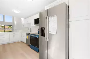 10675 NW 30th Pl, Sunrise, FL 33322 - Photo 5