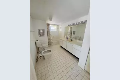 725 NW 123rd Ave, Miami, FL 33182 - Photo 7