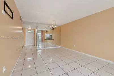 8135 Sunrise Lakes Blvd #208, Sunrise, FL 33322 - Photo 7