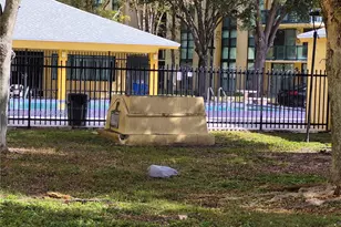 11800 SW 18th St, Miami, FL 33175 - Photo 15