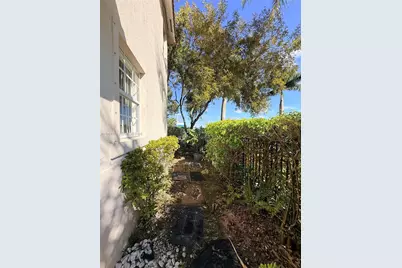 2117 NE 7th St #2117, Homestead, FL 33033 - Photo 3