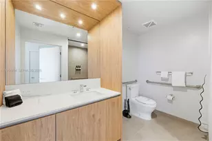 11 NE 6th, Miami, FL 33132 - Photo 21