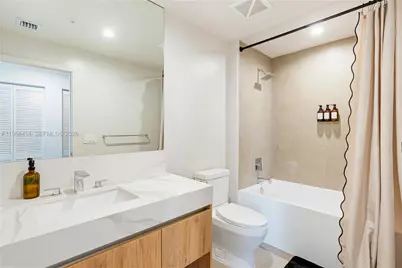 11 NE 6th #2901, Miami, FL 33132 - Photo 17