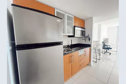 1750 N Bayshore Dr #2708, Miami, FL 33132 - Photo 9