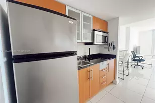 1750 N Bayshore Dr, Miami, FL 33132 - Photo 5