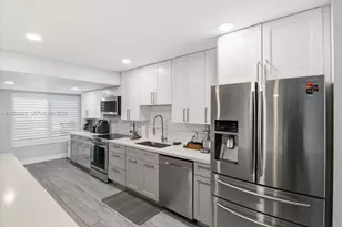 958 Mockingbird Ln, Plantation, FL 33324 - Photo 1