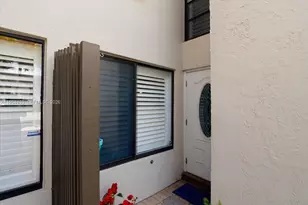 958 Mockingbird Ln, Plantation, FL 33324 - Photo 5