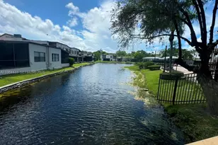 958 Mockingbird Ln, Plantation, FL 33324 - Photo 59