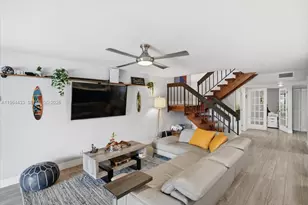 958 Mockingbird Ln, Plantation, FL 33324 - Photo 15