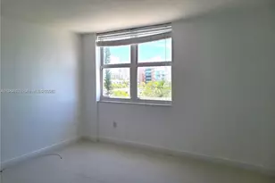 10350 W Bay Harbor Dr, Bay Harbor Islands, FL 33154 - Photo 9