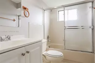 1013 SW 49th Ave, Margate, FL 33068 - Photo 13