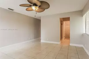 1013 SW 49th Ave, Margate, FL 33068 - Photo 9