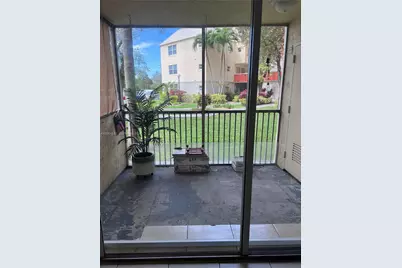 8225 Lake Dr #101, Doral, FL 33166 - Photo 7