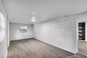 914 NW 80th St, Miami, FL 33150 - Photo 3