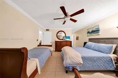 4040 Crystal Lake Dr #105, Deerfield Beach, FL 33064 - Photo 17