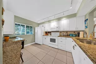4040 Crystal Lake Dr, Deerfield Beach, FL 33064 - Photo 5