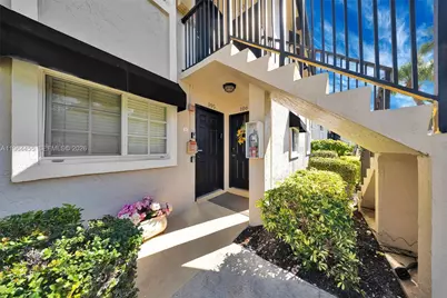 4040 Crystal Lake Dr #105, Deerfield Beach, FL 33064 - Photo 3