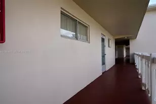 2724 S Garden Dr S, Lake Worth, FL 33461 - Photo 3