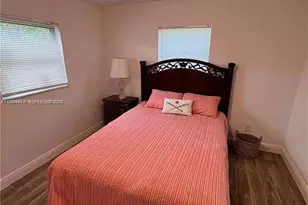 212 N 41st St, Fort Pierce, FL 34947 - Photo 9