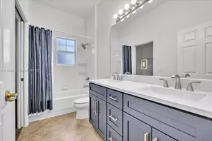 837 Vistana Cir, Naples, FL 34119 - Photo 23