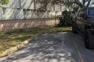 8009 W 6th Ave, Hialeah, FL 33014 - Photo 23