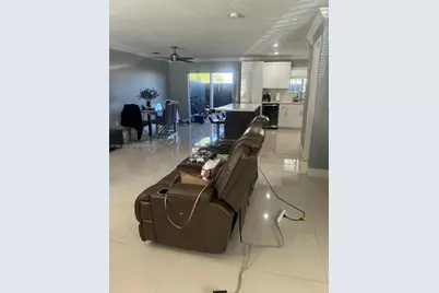 9425 NW 114th Ln #3, Hialeah Gardens, FL 33018 - Photo 3