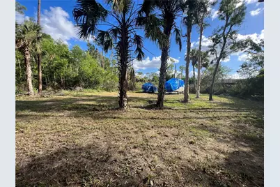 3050 Pine Tree Dr, Naples, FL 34112 - Photo 9